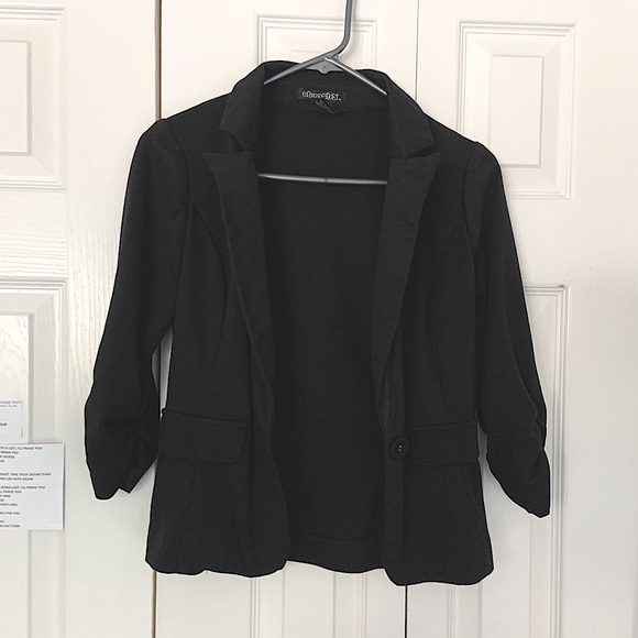 Black blazer - Picture 1 of 3